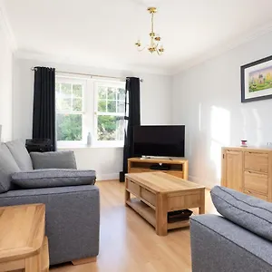 Joivy Modern Flat With Free Parking Apartment