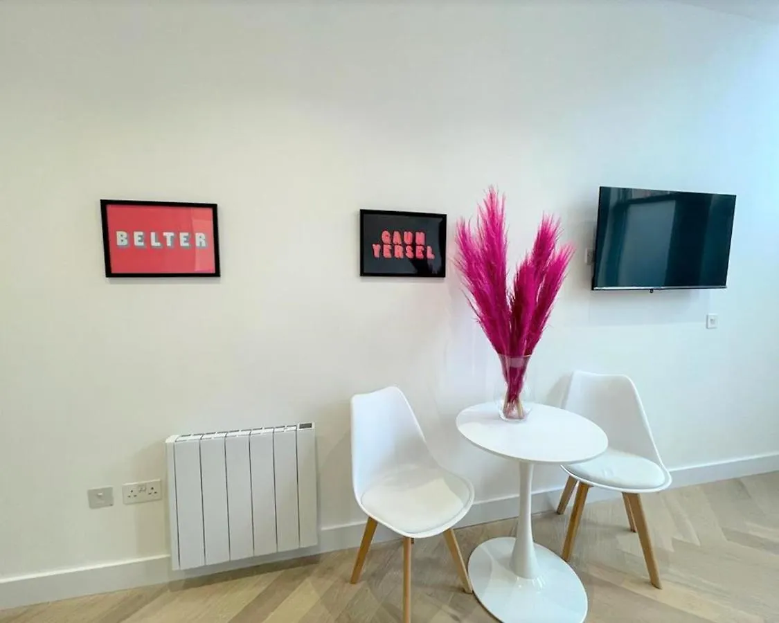 Luxury Reno'D 1 Bed Nr Bruntsfield & The Meadows Apartment Edinburgh United Kingdom