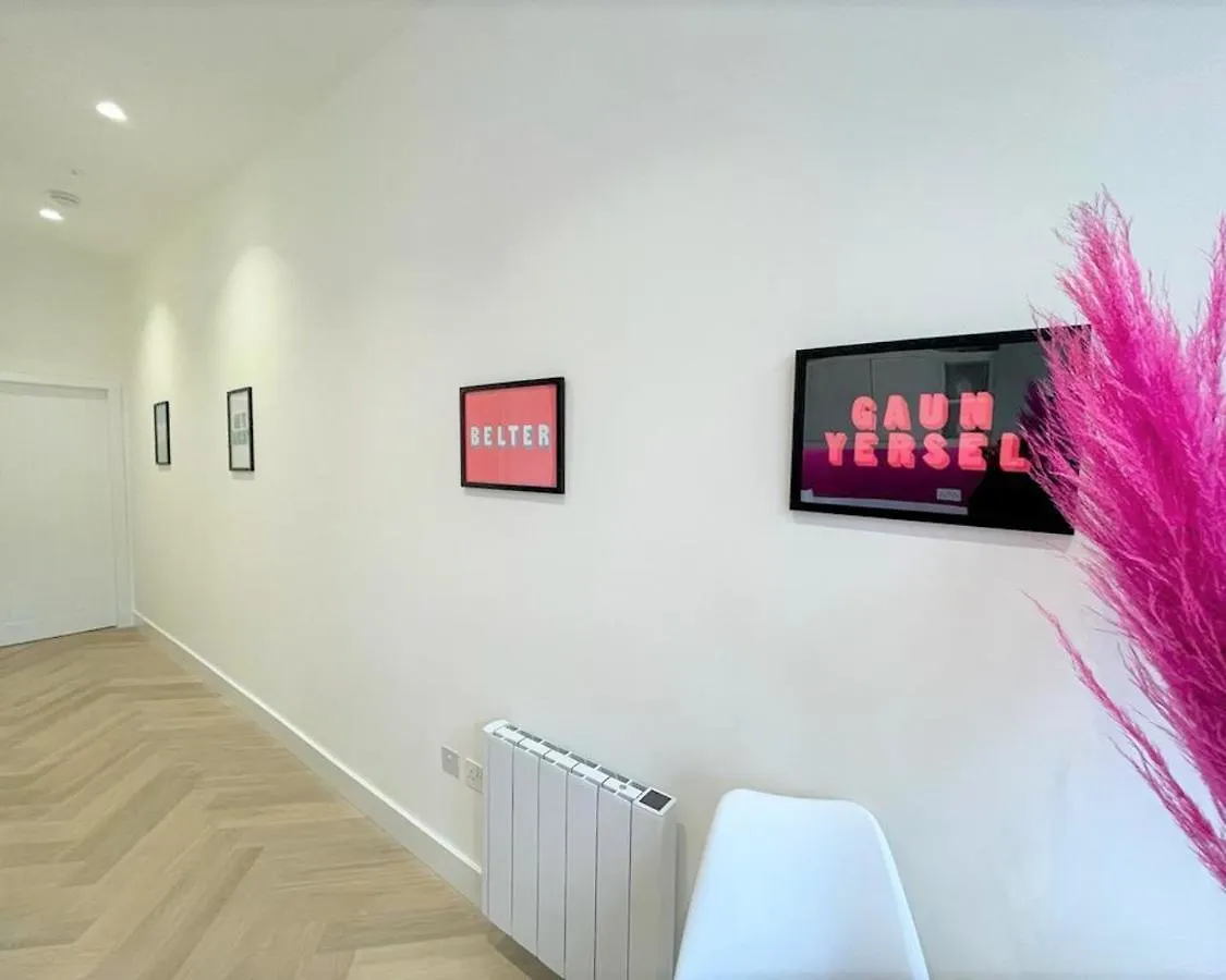 Luxury Reno'D 1 Bed Nr Bruntsfield & The Meadows Apartment Edinburgh 0*,  United Kingdom